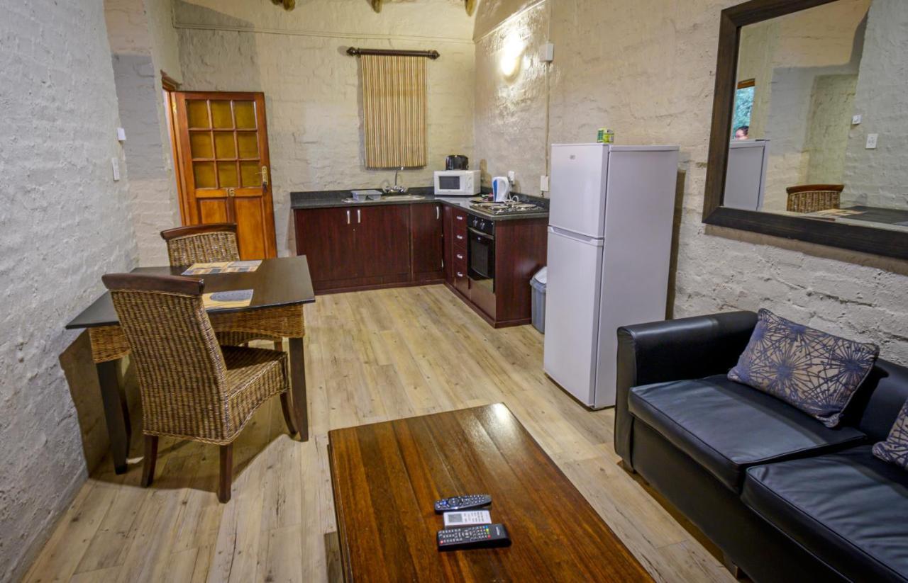 Bains Lodge Bloemfontein Exterior foto