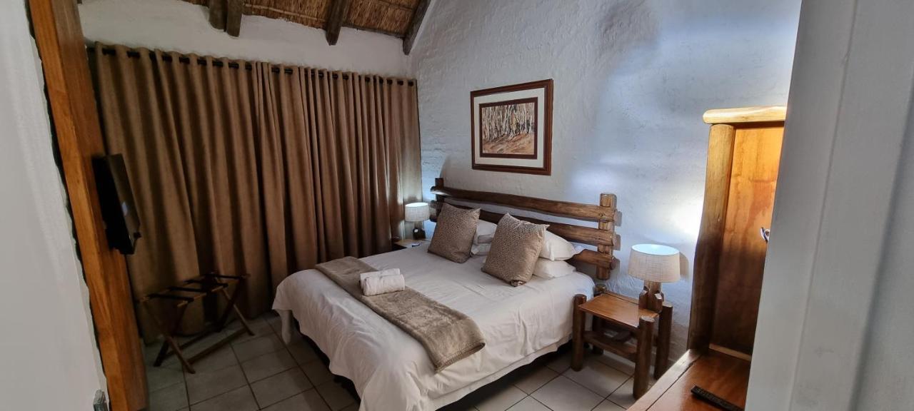 Bains Lodge Bloemfontein Exterior foto